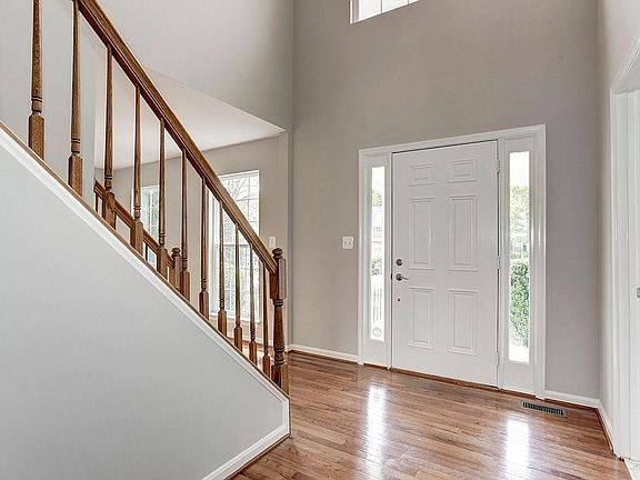 5th image of 15661 Piedmont Pl