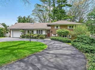 2 Summit Cir, Norfolk County, ON N3Y 3K8