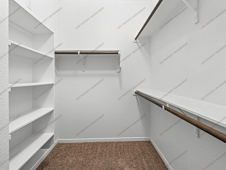 5607 Blackstone Dr — Photo 25