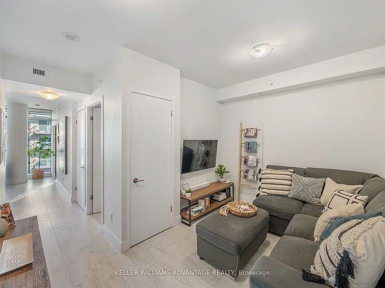 39 Sherbourne St #808 — Photo 3