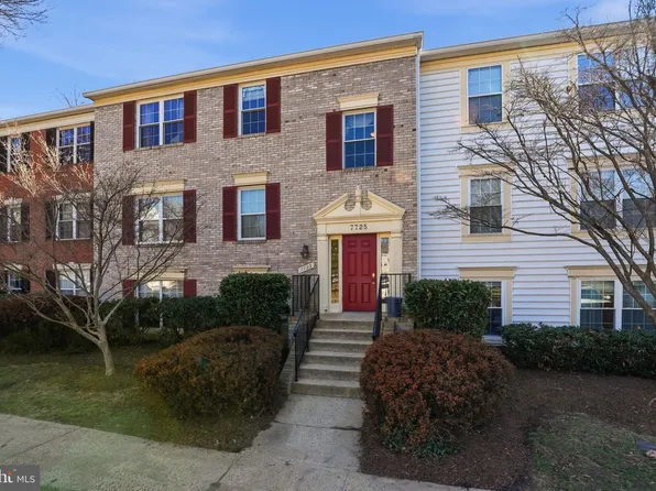 7725 Inversham Dr APT 144, Falls Church, VA 22042