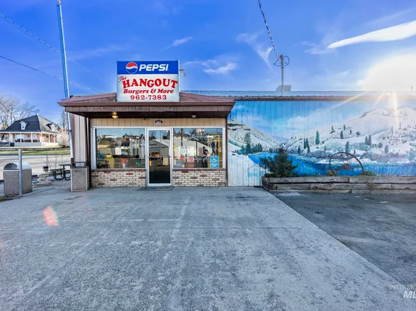 603 Front St, Cottonwood, ID 83522
