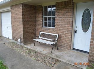 509 Holly St, Angleton, TX 77515