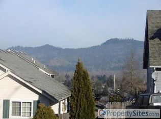 6703 Dogwood St, Springfield, OR 97478