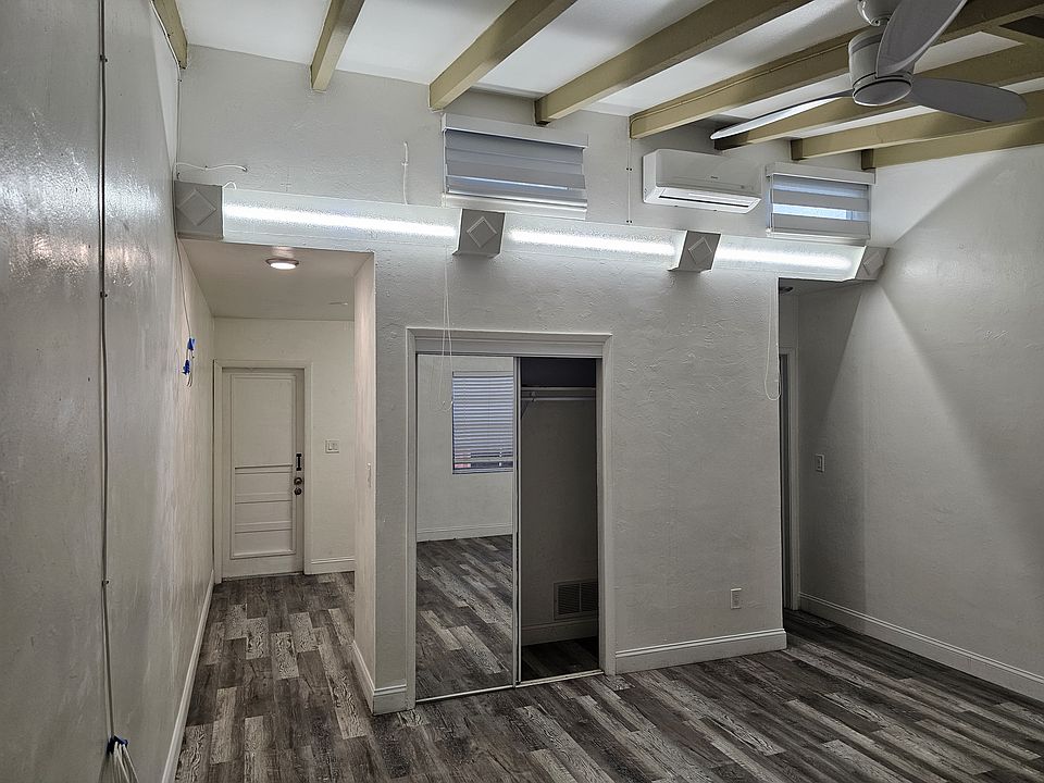 2nd image of 2101 Miami Rd #4