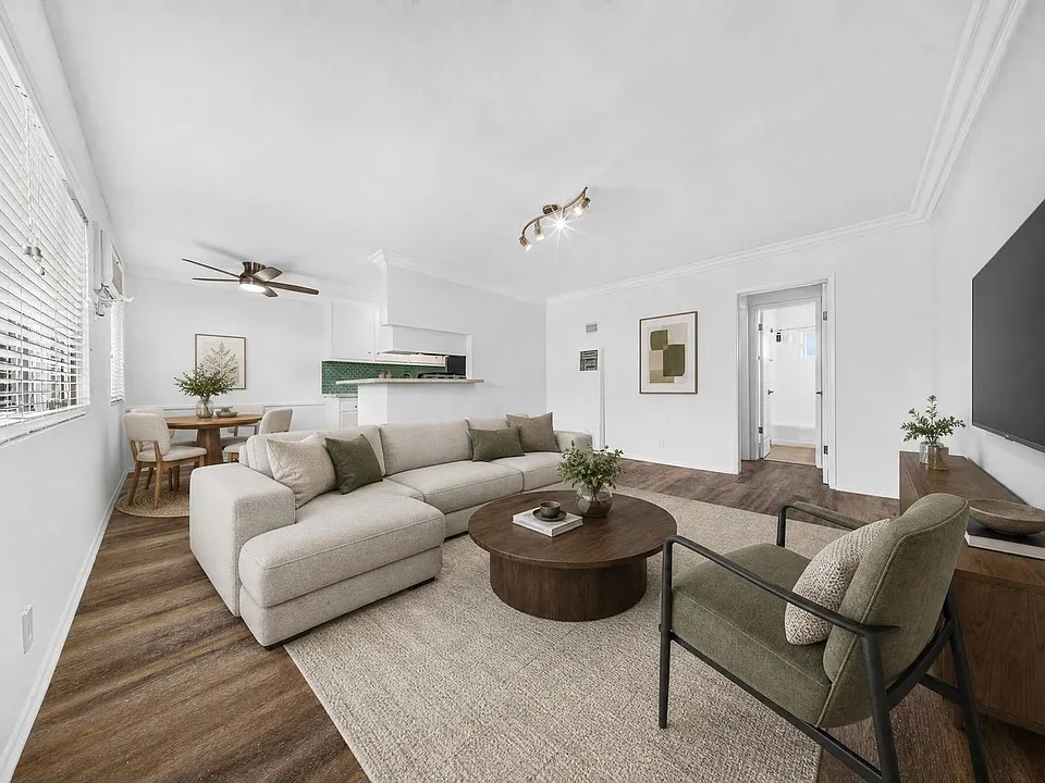 15114 Dickens St.
