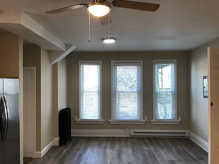 15 Huntington St #1 — Photo 12