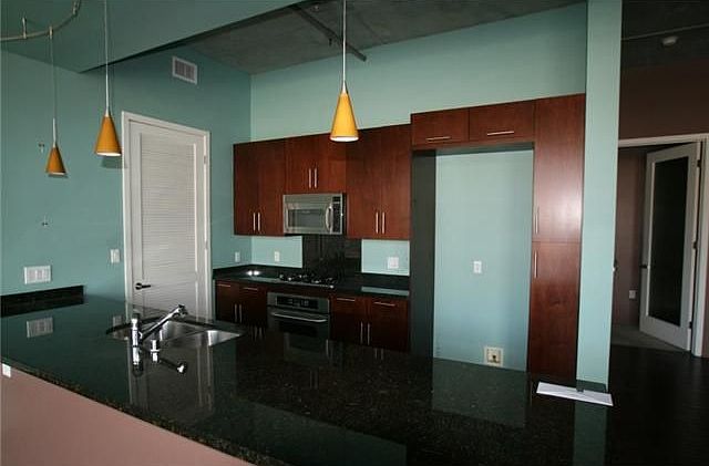2nd image of 527 10th Ave Unit 509