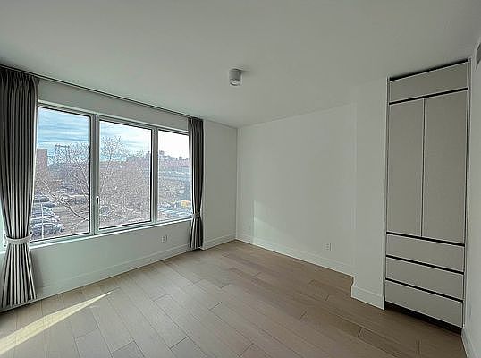 1st image of 208 Delancey St #4B