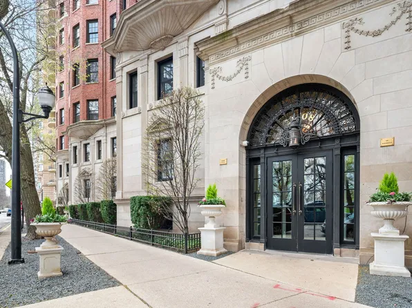 2608 N Lakeview Ave APT 4C, Chicago, IL 60614