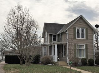 1922 State St, Quincy, IL 62301