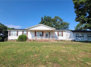 308 Charlie Davis Ln, Dobson, NC 27017