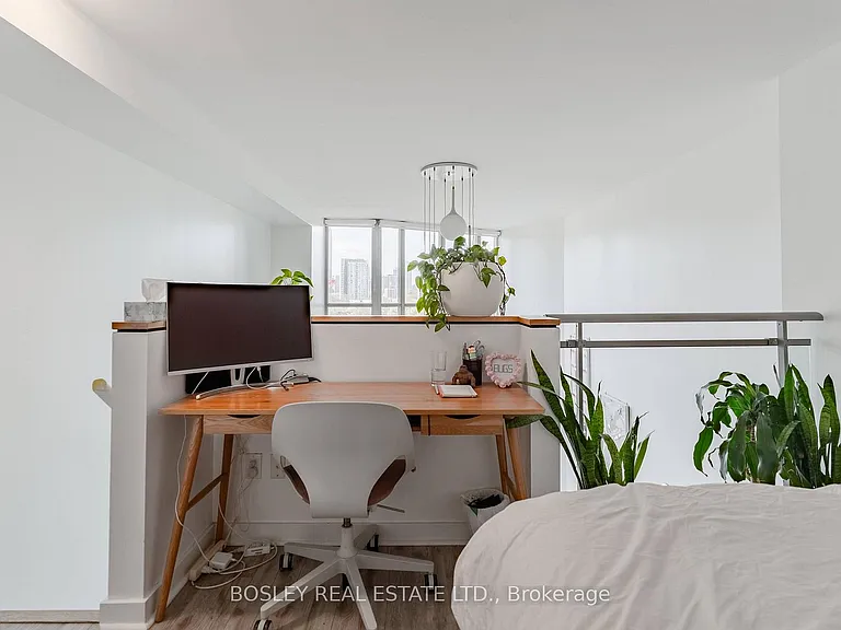 255 Richmond St E #821 — Photo 31