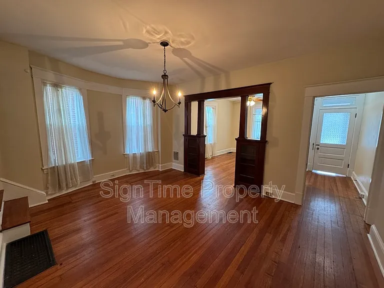 864 Mulberry Ave — Photo 6