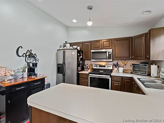 5th image of 120 Hodge Street