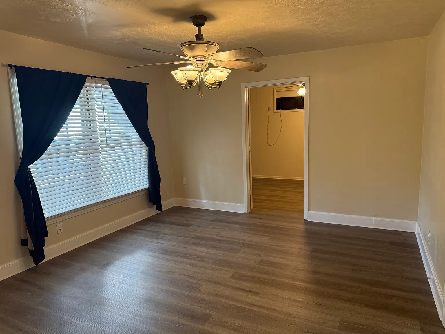 3 bed, 1155 sqft, $1,395 — Photo 4