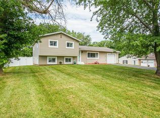209 Thompson Rd, Rochester, NY 14623