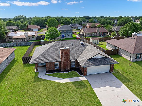 2nd image of 1821 Starlight Dr