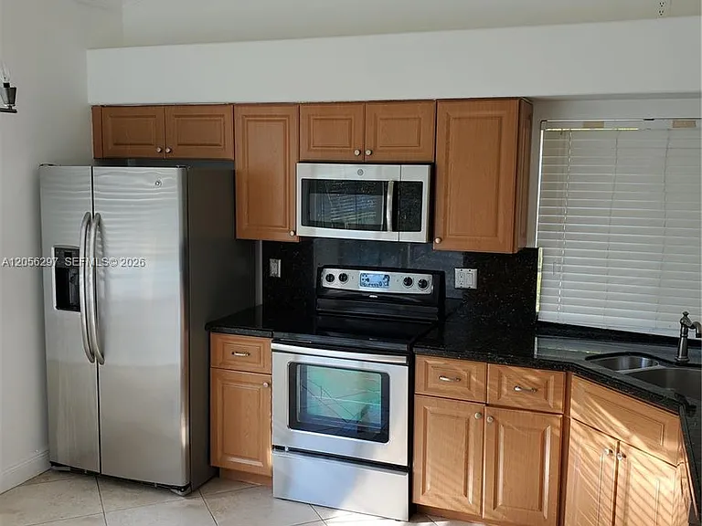 569 Spinnaker — Photo 9