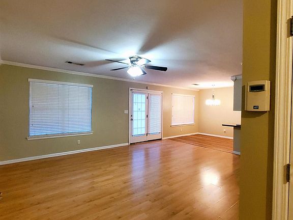 3rd image of 1308 Cody Pl