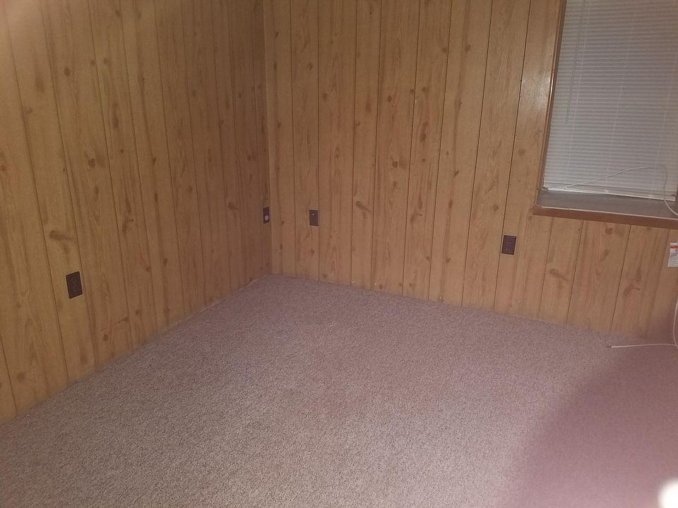 2nd image of 115 Sandy Hill Rd
