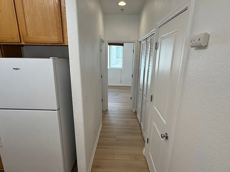 1419 Nevin Plz — Photo 11