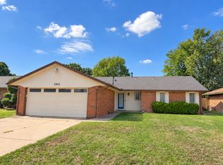 2902 Liberty Ln, Enid, OK 73703