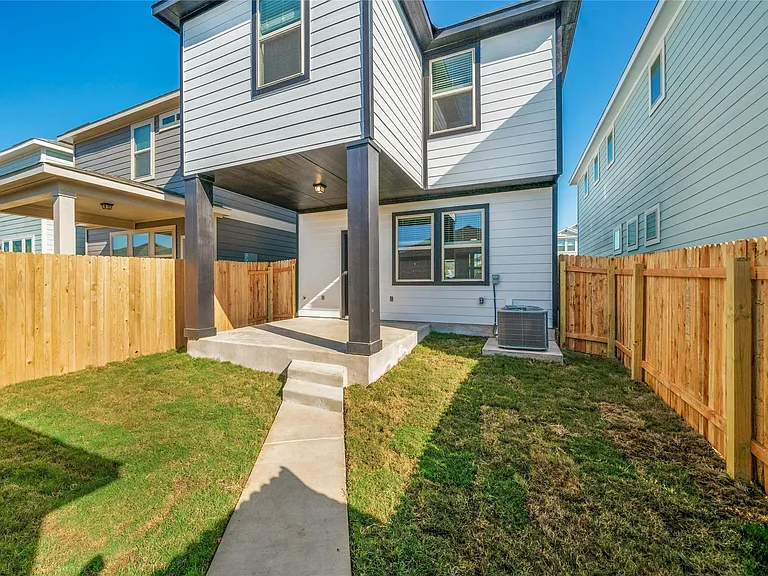 2045 Arendale Dr — Photo 25