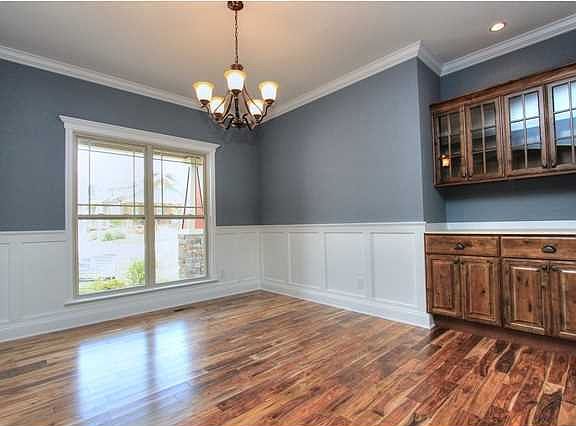 4th image of 11008 Prairie Lake Dr #18
