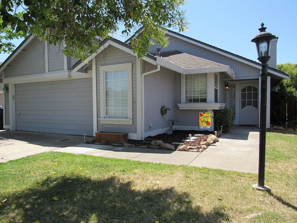 1st image of 216 Sumatra Dr