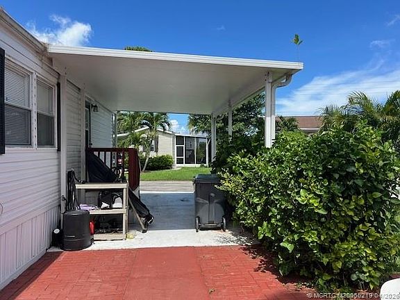 3rd image of 6315 S Ash Ln