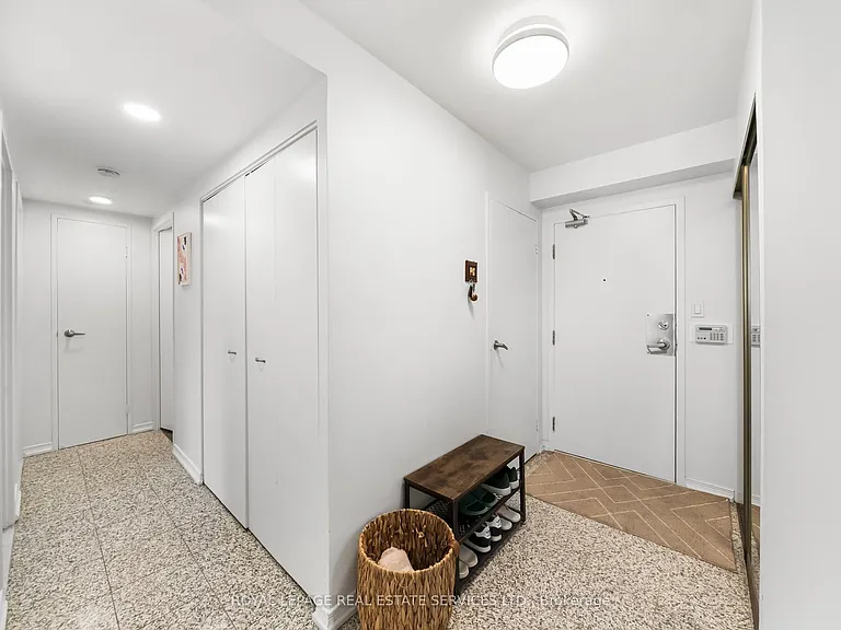 5785 Yonge St #601 — Photo 7