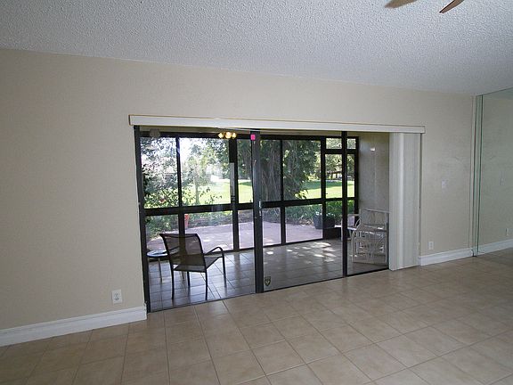 5th image of 454 Ashwood Place