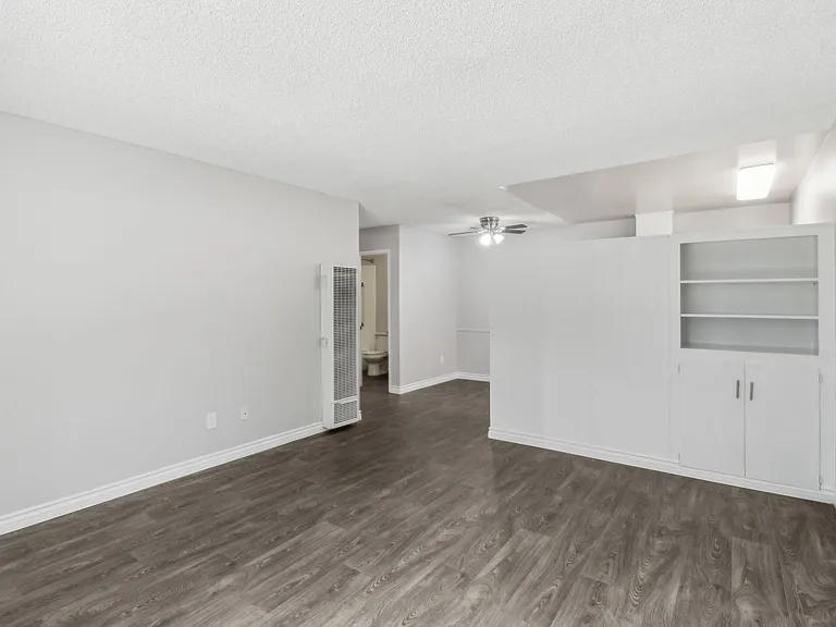 The Atherton Apartments — Photo 6