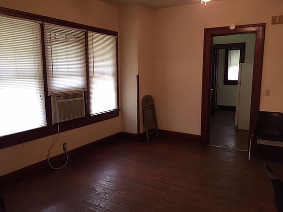 4th image of 1224 N 9th St