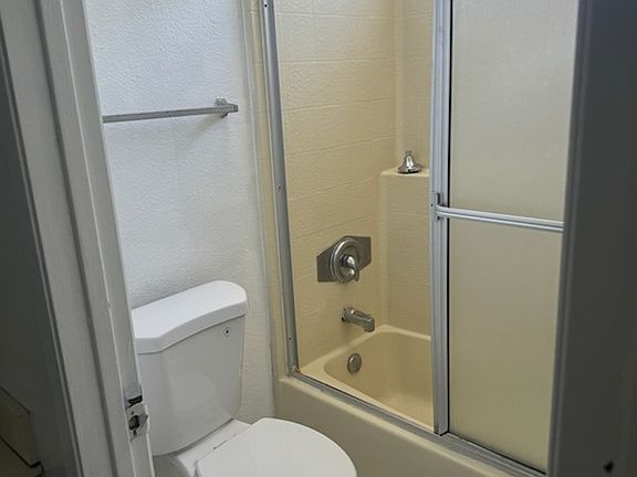 3rd image of 1836 Parkland Way