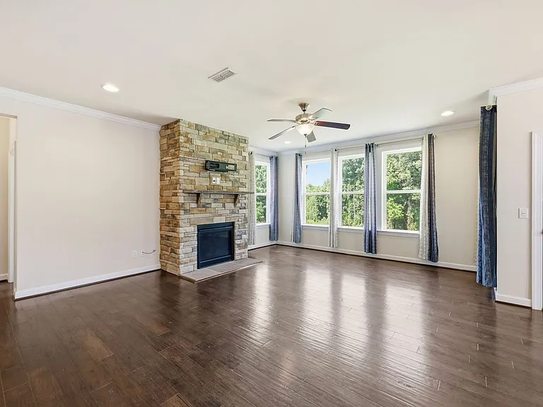 304 Atwood Dr — Photo 51