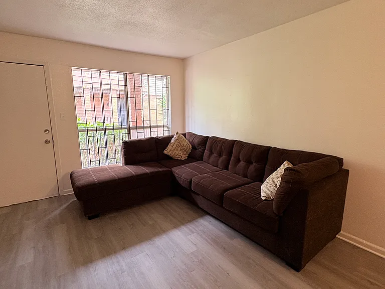 1900 University Blvd #4014 — Photo 3