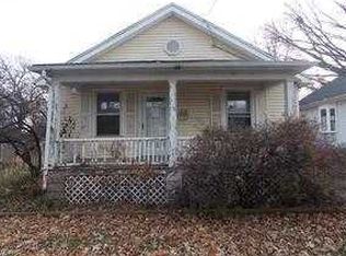 1018 E Hazard Ave, Peoria Heights, IL