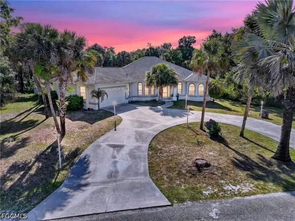 519 Prospect Ave, Lehigh Acres, FL 33972