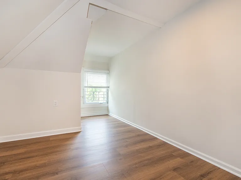 17 William St #A — Photo 24