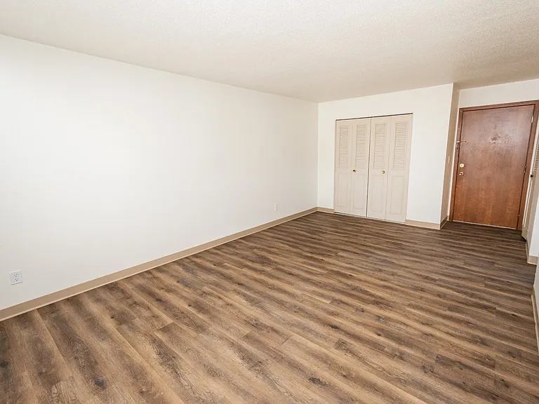 McCarron's View Apartments — Photo 24