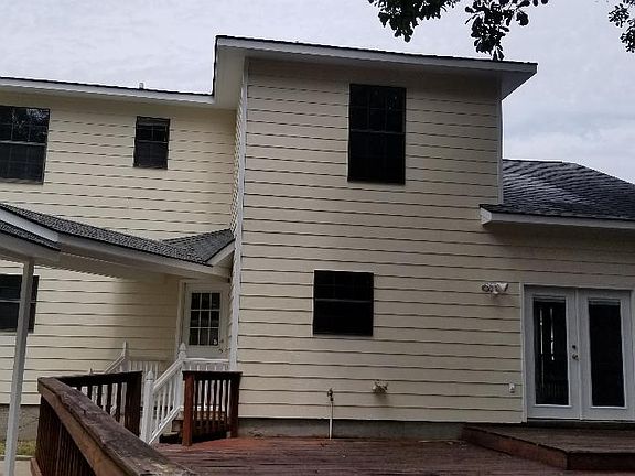 3rd image of 15197 Sunset Dr