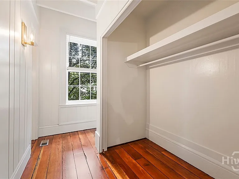 117 E Jones St #PARLOR — Photo 22