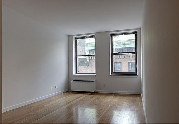 4th image of 37 Wall St APT 2P