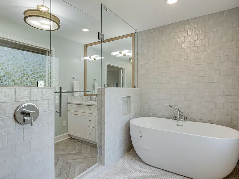 9324 Hidden Oak Dr — Photo 24