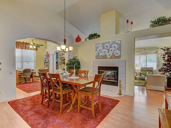 5th image of 8608 Highland View Ave