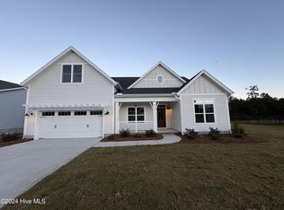 446 Arden Dr, Hampstead, NC 28443
