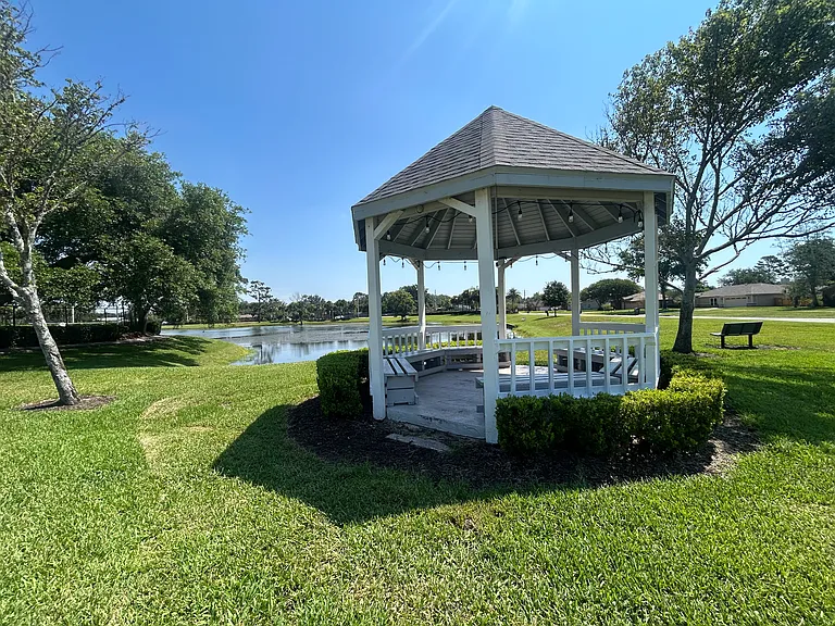 2443 Footbridge Ln — Photo 14