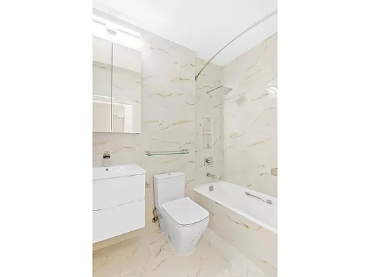 Rented by R New York | media 5